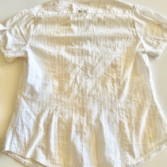 Columbia Women's White Short Sleeve Shirt - Picture 9 of 9